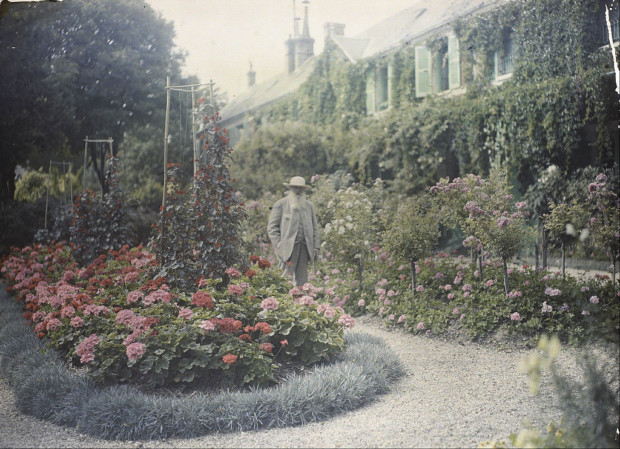 Stereoscopic Autochrome by Étienne Clémentel of Claude Monet in front of his house in Giverny, Musée d’Orsay