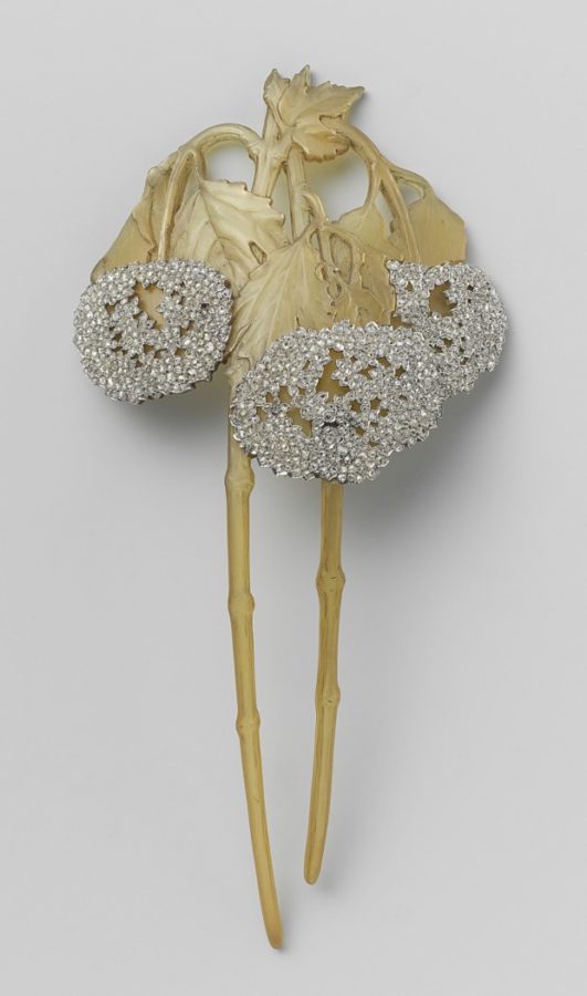 Hairpin in the form of two arms of Viburnum, ca. 1902-1903 René Lalique, Rijksmuseum, Public Domain