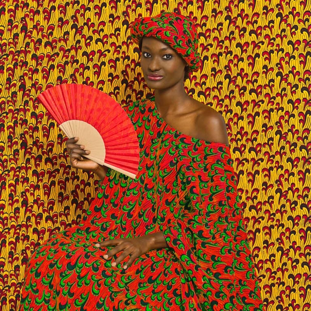 Omar Victor Diop, Aminata, 2013, Series The Studio of Vanities, Courtesy MAGNIN-A gallery, Paris, Queen Within