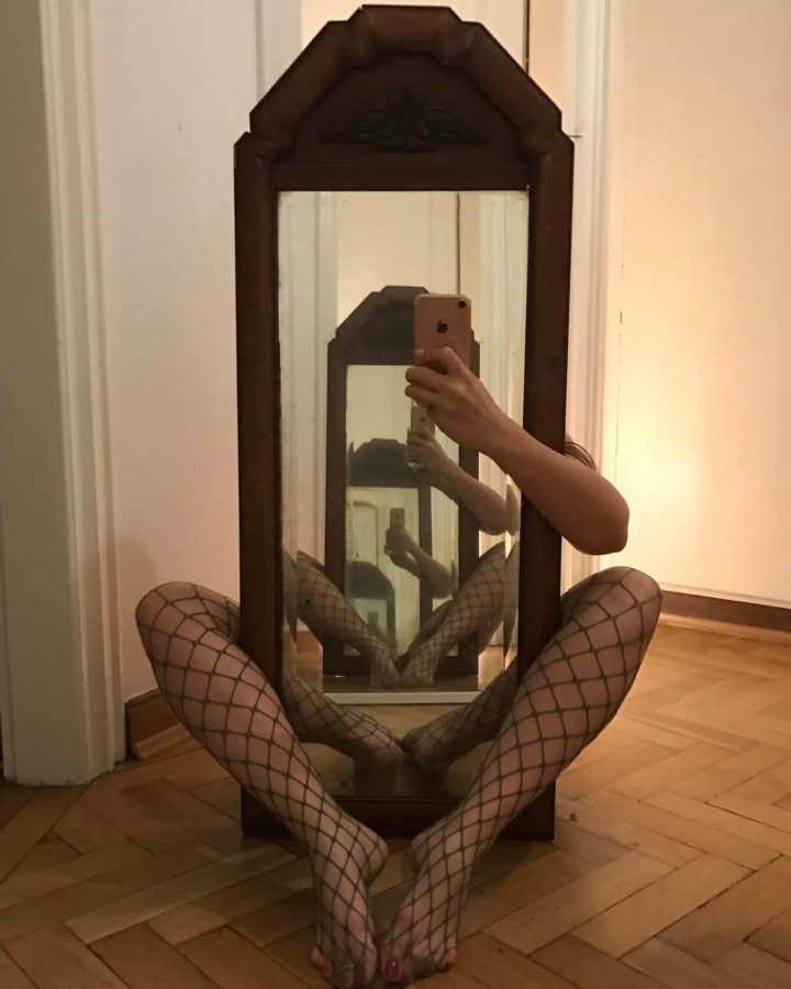 Zofia Krawiec selfie feminism