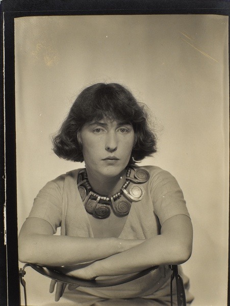 Man Ray, Louisa Calder wearing a Calder necklace. Pinterest, Calder's jewellery