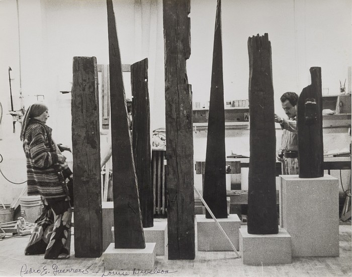 louise nevelson's sculptures