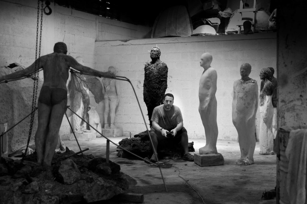 DeCaires Taylor's Underwater Museums:Jason deCaires Taylor, Self-portrait in a studio, 2013. Installation Magazine.