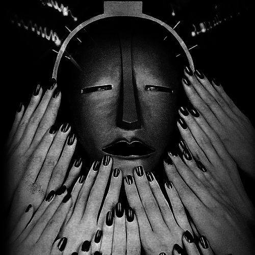 Man Ray, Elizabeth Arden Electrotherapy Facial Mask, 1932. Source: ArtStack, man ray and his masks