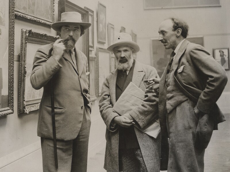 Unknown photographer, Augustus John; Constantin Brancusi; Frank Owen Dobson, ca 1925, © National Portrait Gallery, London - Around the World with the National Portrait Gallery - P.5 Europe