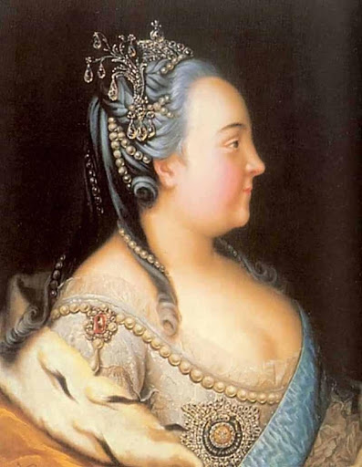 Heirich Buhgolz, Portrait of Elisabeth I of Russia in pearls, circa 1768, Tropinin museum, Moscow, Russia. Rococo Women Beauty Guide