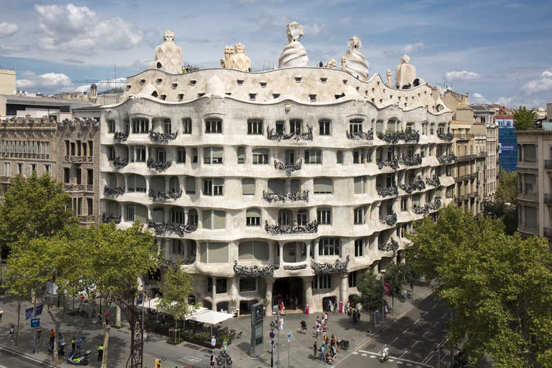 art nouveau Antoni Gaudi, Casa Milà-La Pedrera, Barcelona