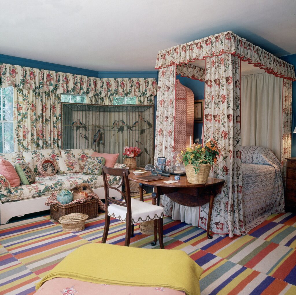 Five Key Women in Contemporary Interior Design: Sister Parish, Bedroom at Parish’s Maine home, phot. Horst P. Horst, House & Garden, 1977