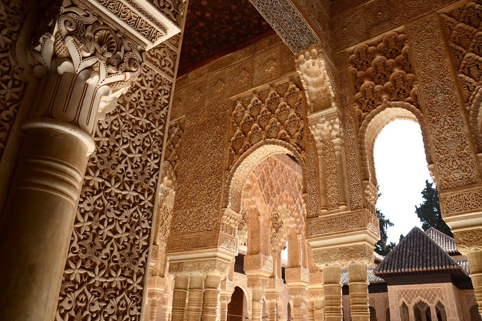 Art History 101: Patio of the Lions, Alhambra, Granada, Spain