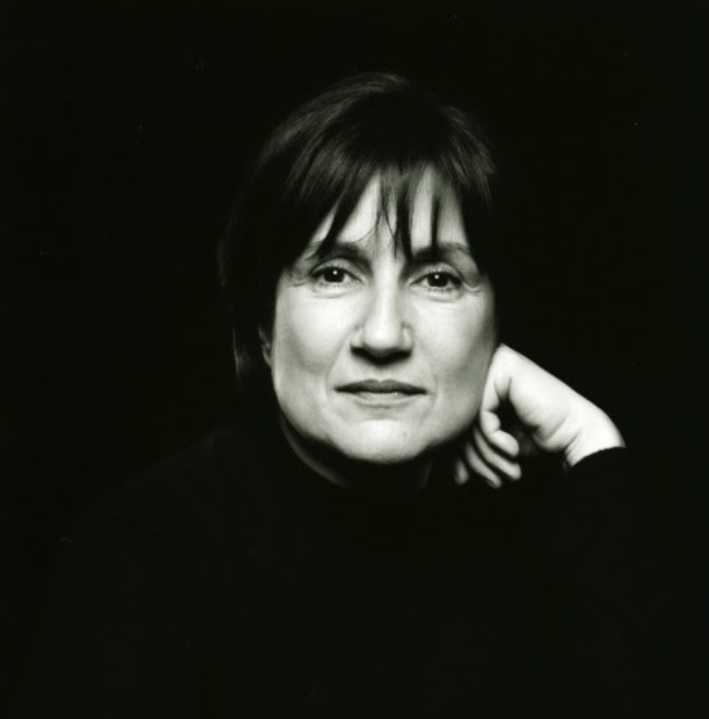 Portrait of the artist Ayse Erkmen