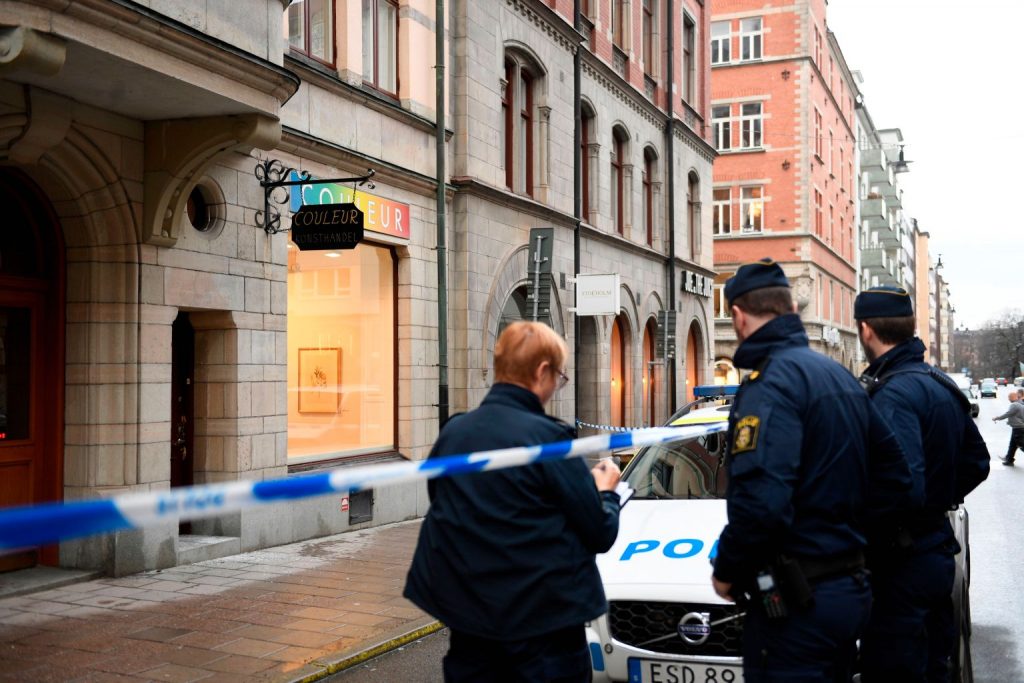 The Biggest Art News of 2020: Police officers in front of The Couleur Gallery in Stockholm, Sweden