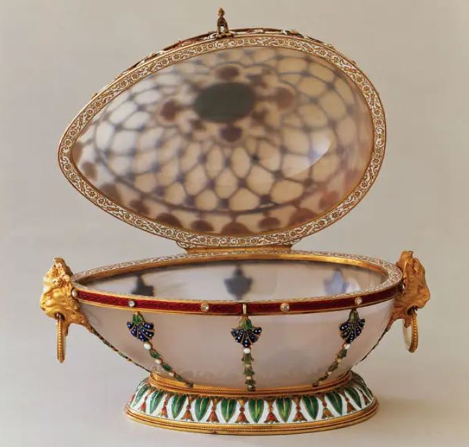 Renaissance Egg, House of Fabergé, 1894, The Forbes Collection.