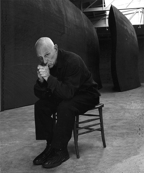 Richard Serra and his work. 