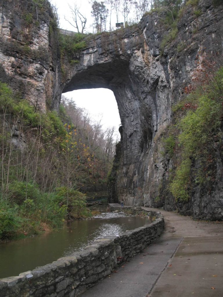 Natural Bridge: Natural Bridge, Virginia, photographed in 2011. Photo by Bill/Wikimedia Commons.