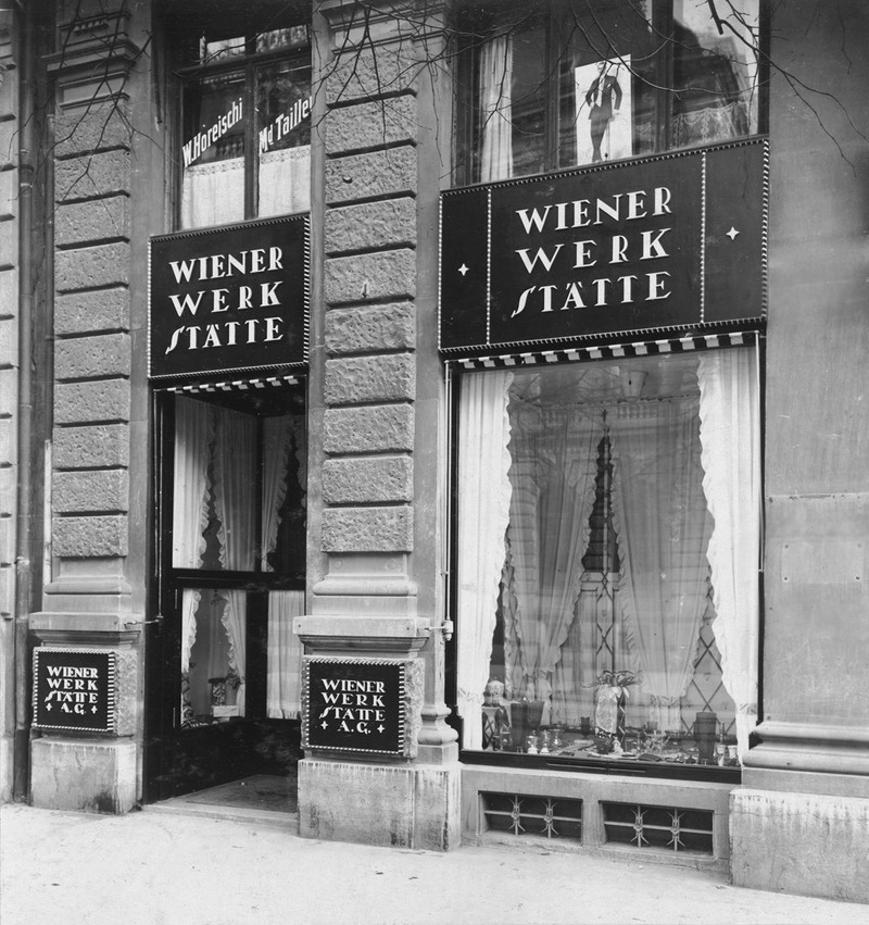 Wiener Werkstätte shop in Zurich 1917.