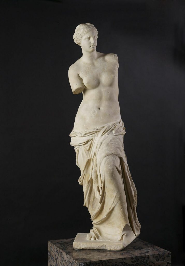 Alexandros of Antioch, Venus de Milo, 130 BCE, Louvre, Paris, France. Photographed by Thierry Ollivier. beach bodies