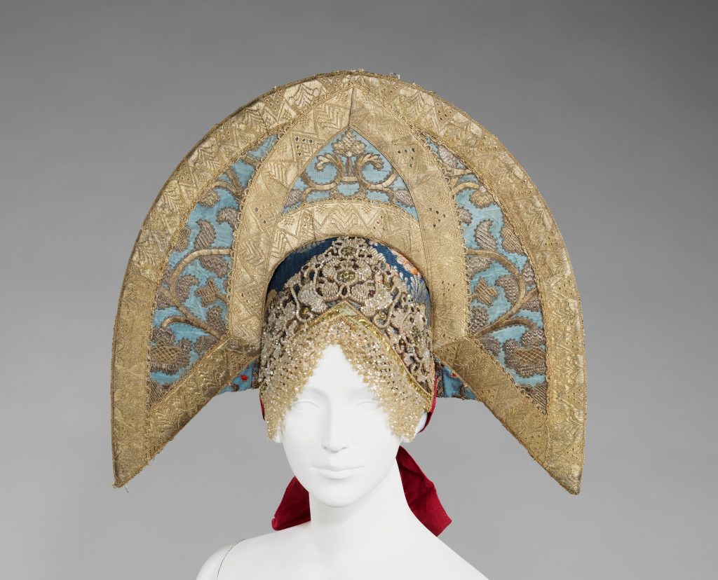 Russian headdress. Russian headdress, Early 19th century, Collection of Natalia de Shabelsky (1841-1905), The Metropolitan Museum of Art, New York, USA.