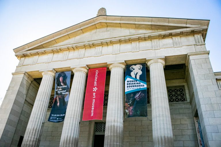 Cincinnati Art Museum: Cincinnati Art Museum, Cincinnati, OH, USA. Women of Cincy.
