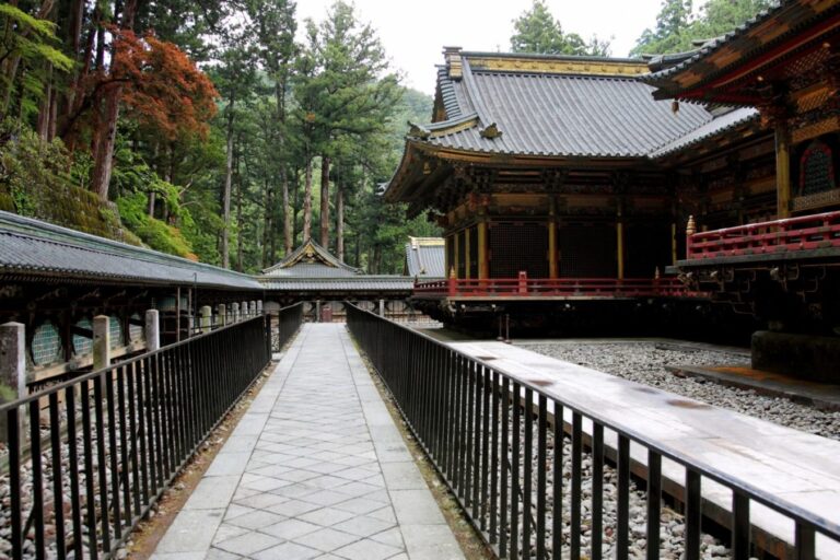 Nikko Toshogu Shrine: Taiyu-in shrine – mausoleum of shogun Tokugawa Iemitsu at Rinno-ji complex. Author’s photograph.
