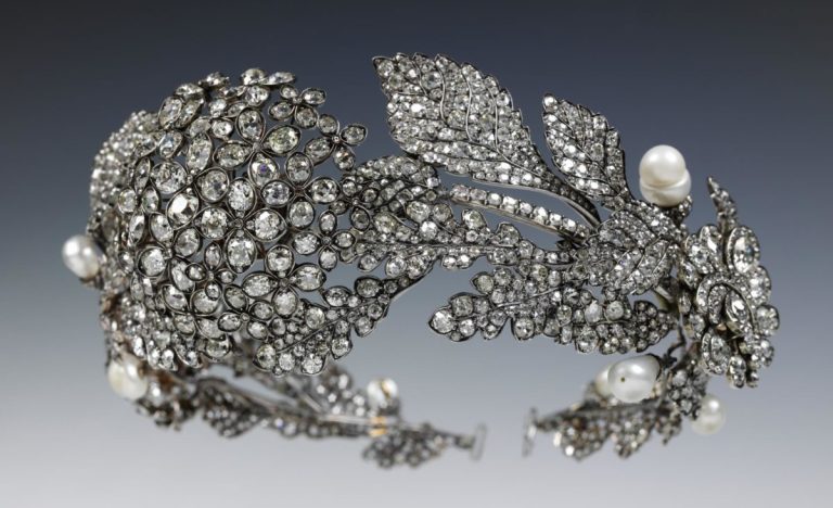 Nature Inspired Jewelry: Tiara, c. 1850, England, Victoria and Albert Museum, London, UK. Museum’s website.
