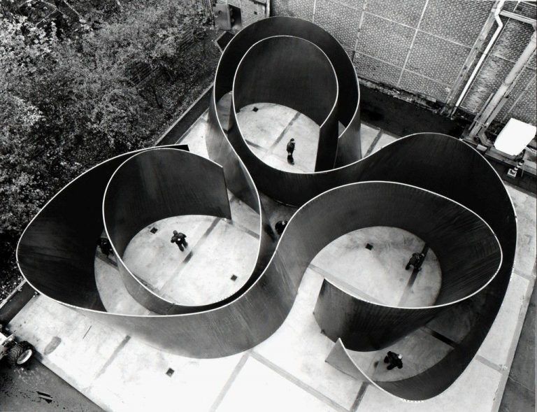 Richard Serra Sculptures: Richard Serra, Cycle, 2011, Gagosian Gallery, New York, NY, USA. Artsy.
