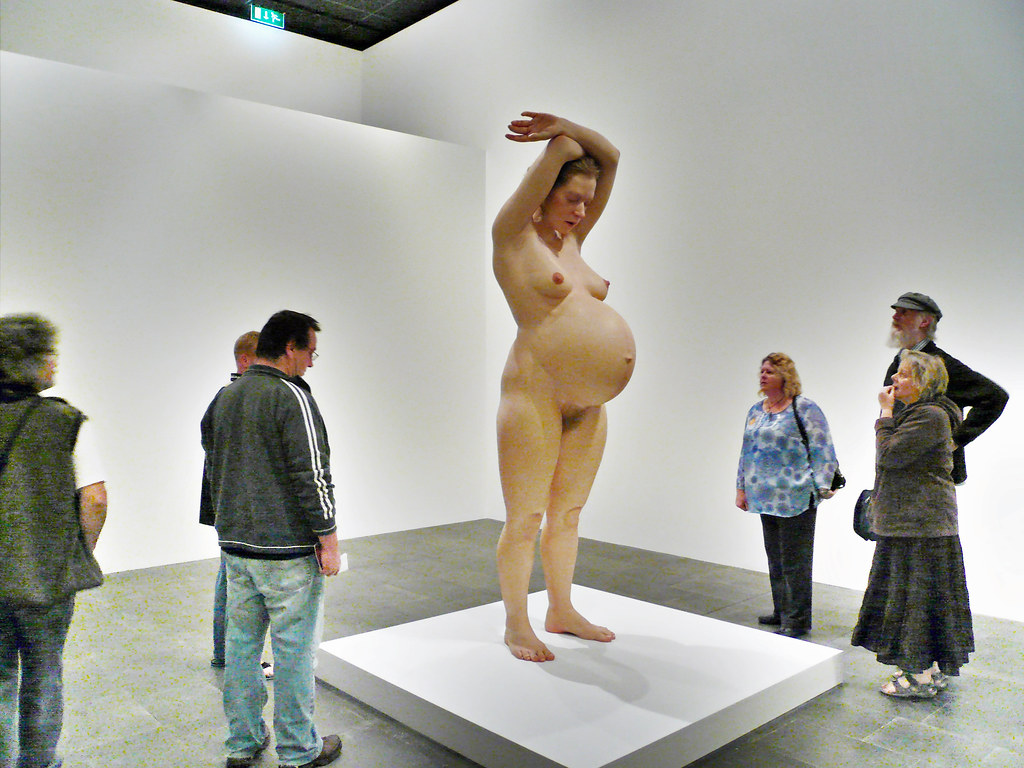 pregnancy in art Ron Mueck, Pregnant Woman, 2002, National Gallery of Australia. NGA.