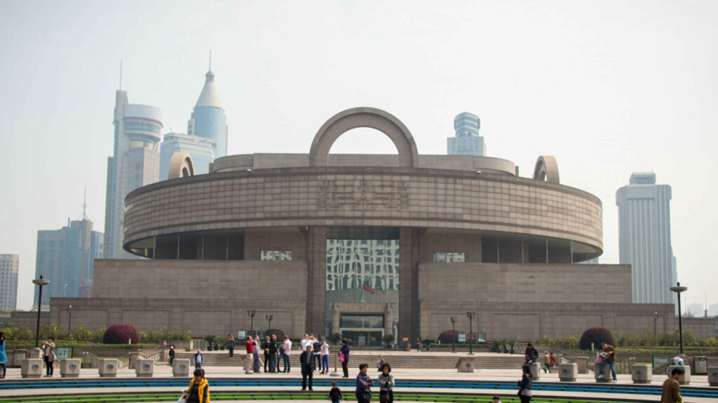 Chinese museums: Xing Tonghe, The Shanghai Museum, 1996, Shanghai, China. GetYourGuide.
