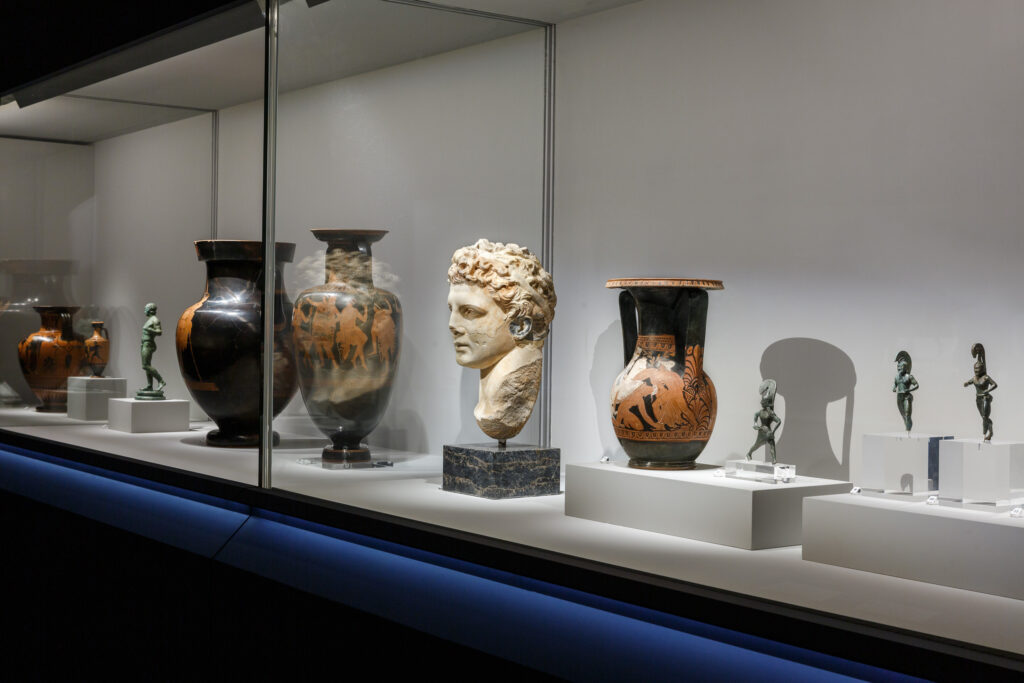 Museum of Cycladic Art: Exhibition view, Museum of Cycladic Art, Athens, Greece. Photo Paris Tavitian © Museum of Cycladic Art.
