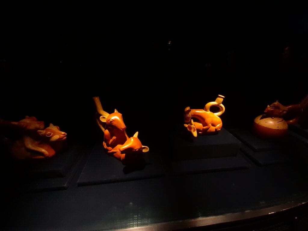 museo larco: Pottery showing animals mating, Moche culture, 1 CE–800 CE, Peru, Museo Larco, Lima, Peru. Photo by author.
