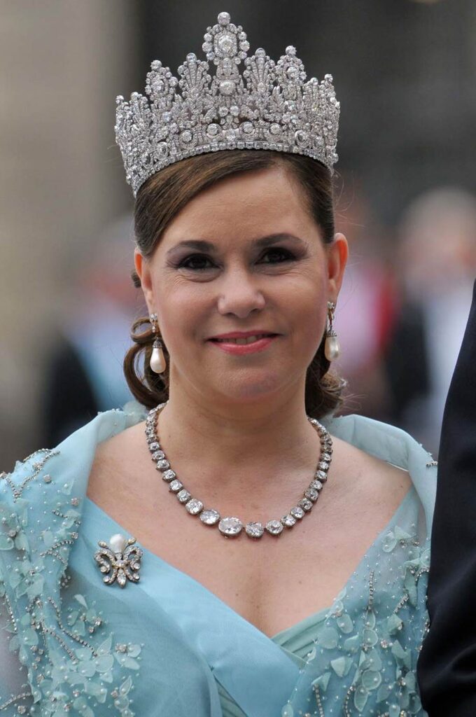 Beautiful Tiaras: Grand Duchess Maria Teresa wearing Luxembourg Empire Tiara. Pinterest.
