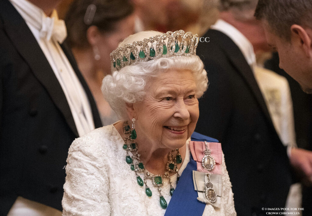 Beautiful Tiaras: Queen Elizabeth II wearing The Vladimir Tiara, with emeralds. The Crown Chronicles.
