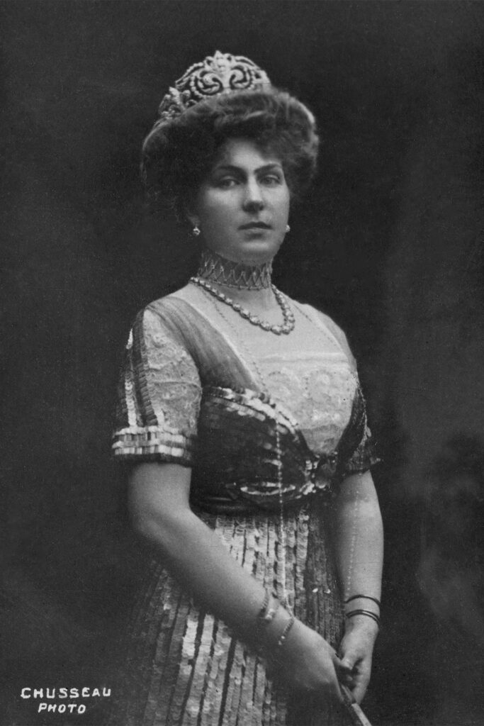 Queen Victoria of Spain Wearing the Fleur de Lys Tiara, beautiful tiaras