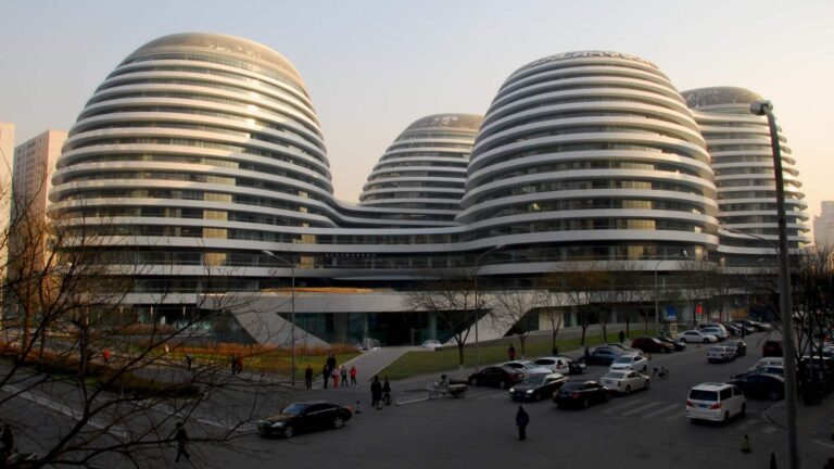 female architects: Zaha Hadid, Galaxy Soho, Beijing, China. Photo by Rob Deutscher via Flickr (CC BY 2.0).
