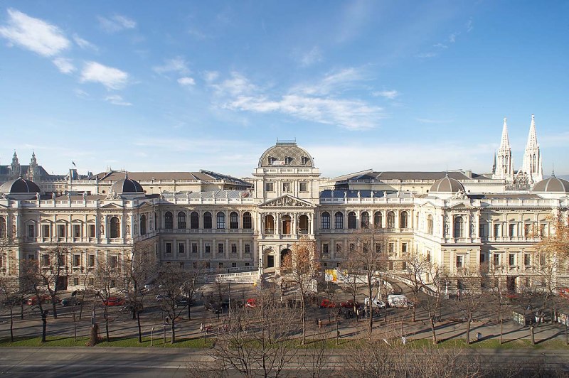 Heinrich von Ferstel, University main building, opened in 1884, ringstrasse Vienna, Austria