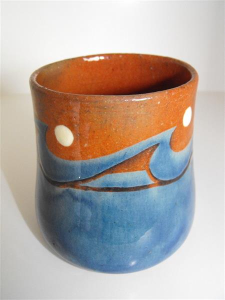 Anna Boch: Alfred William Finch, Cup with Wave and Moon, 1900. Venice Clay Artists.
