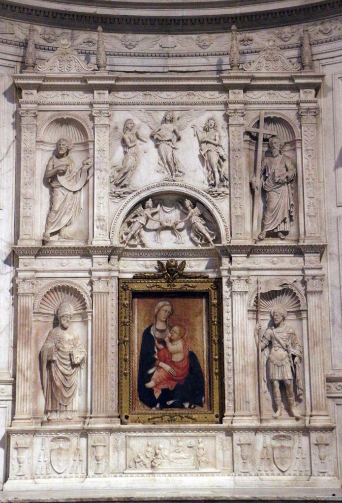duomo Siena: Andrea Bregno, Piccolómini Altar, Duomo, Siena, Italy, October 2015. Photograph by Sailko via Wikimedia Commons (CC-BY-SA-3.0).
