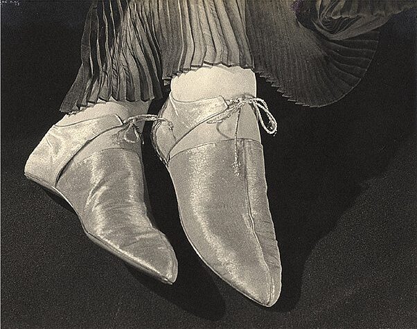 female photographers: Ilse Bing, Shoes for Harper’s Bazaar, 1935, Victoria and Albert Museum, London, UK. Artsy.
