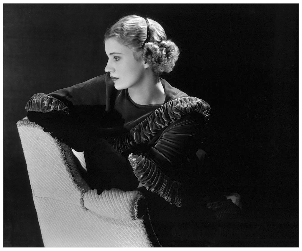 female photographers: Female photographers: Lee Miller, Self Portrait, 1932, National Galleries Scotland, Edinburgh, UK. WikiArt.
