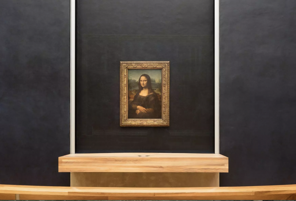 Mona Lisa Leonardo: The current display of Leonardo da Vinci's, Portrait of Mona Lisa del Giocondo, 1503-1506, Louvre Museum, Paris, France. 