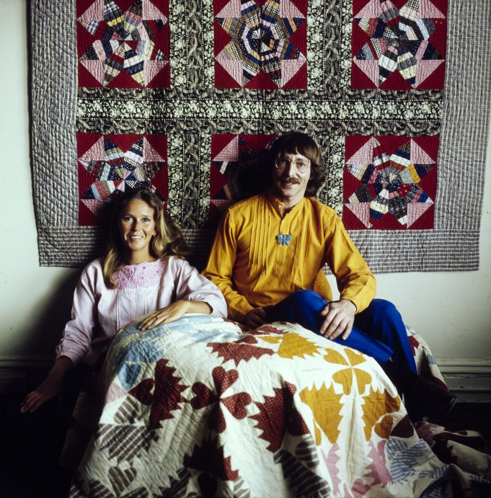 Amish quilts: Jonathan Holstein with Gail van der Hoof, 1971, Cazenovia, NY, USA. The Quilt Show.
