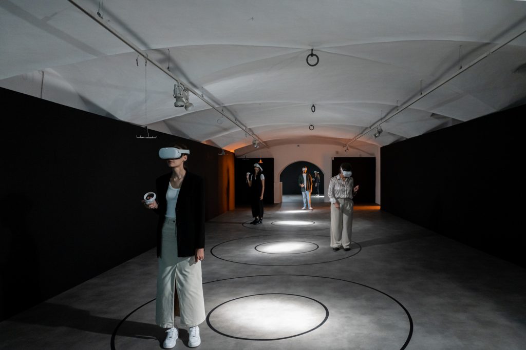 olafur Eliasson Palazzo Strozzi: Olafur Eliasson, Your view matter, 2022, virtual-reality installation, audio. Metapurse. © photo Ela Bialkowska – OKNO studio. Courtesy of Palazzo Strozzi.
