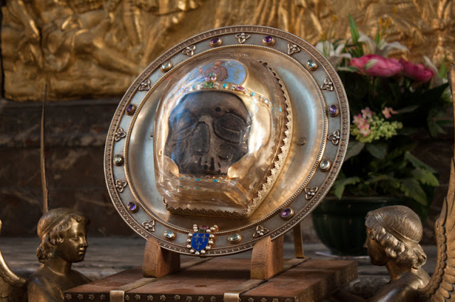relics: The Head of St. John the Baptist, Cathedral, Amiens, France. The Catalogue of Good Deeds.
