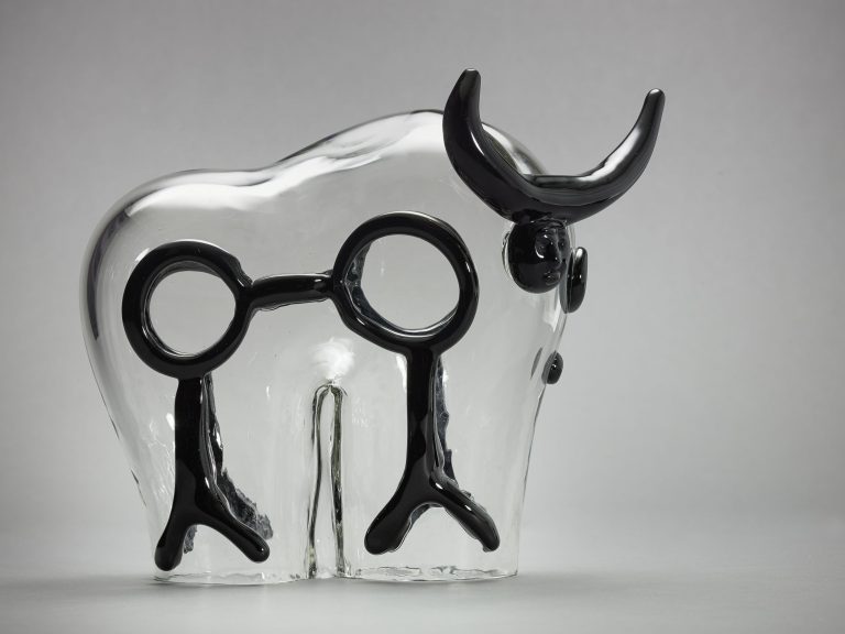 angels forge glass: Pablo Picasso, executed by Egidio Costantini, Toro, 1964. Pinterest. Detail.
