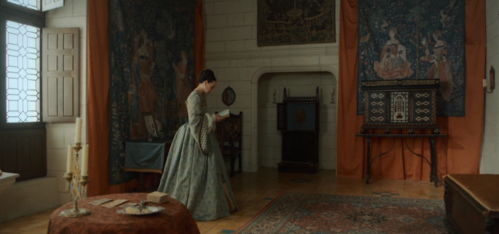 The Serpent Queen tapestries: Art reference to La Lecture Parcours tapestry and La Broderie tapestry in The Serpent Queen, S1E06. Starz.
