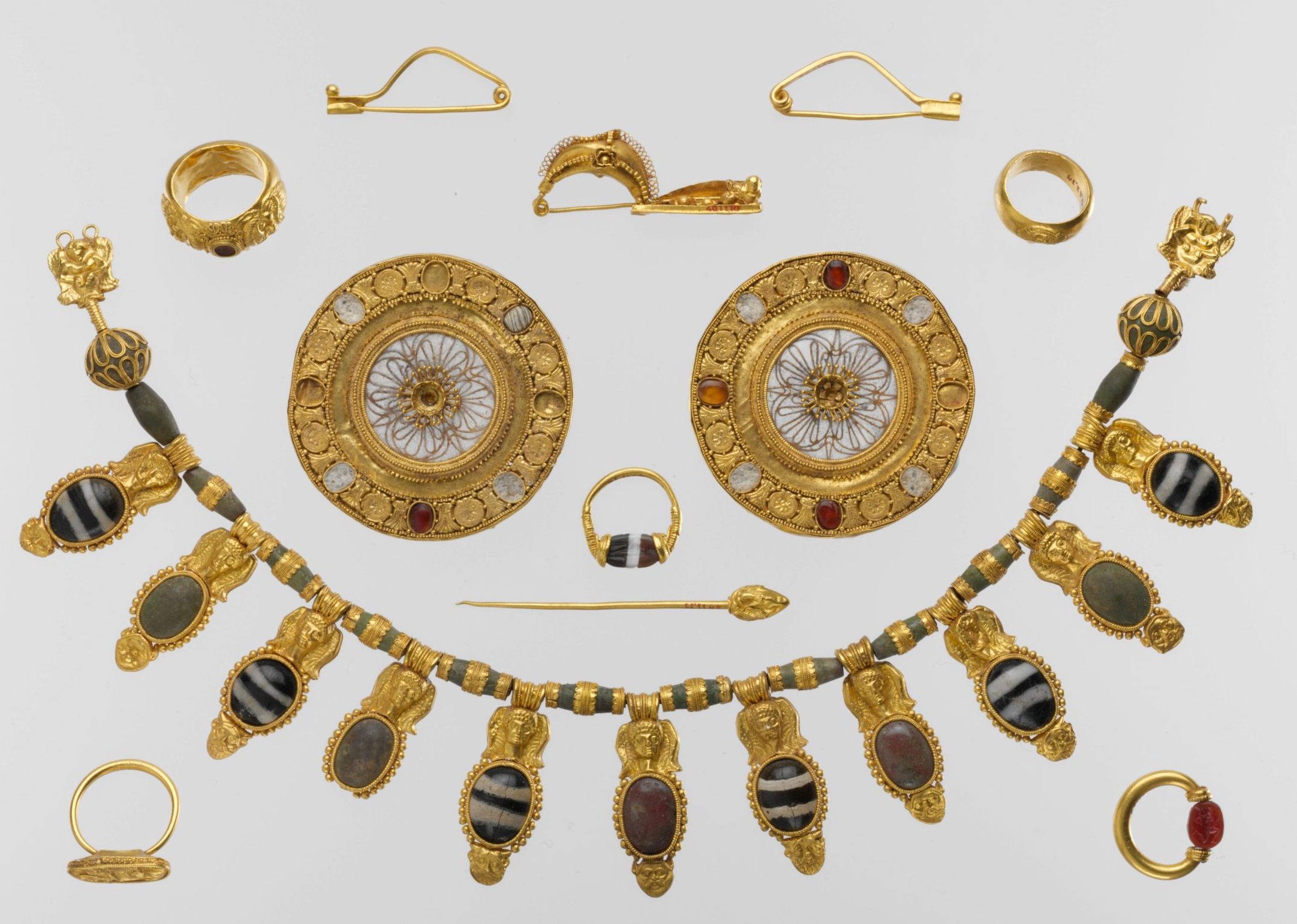 The Gold Jewelry of the Etruscans