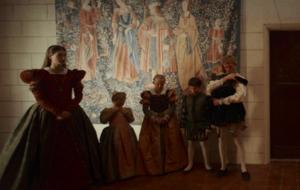 The Serpent Queen tapestries: Art reference to La Promenade tapestry in The Serpent Queen, S1E04. Starz.
