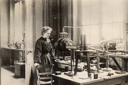 Henri Manuel, Marie Curie in her laboratory, located rue Cuvier, 1908, Musée Curie, Paris, France.