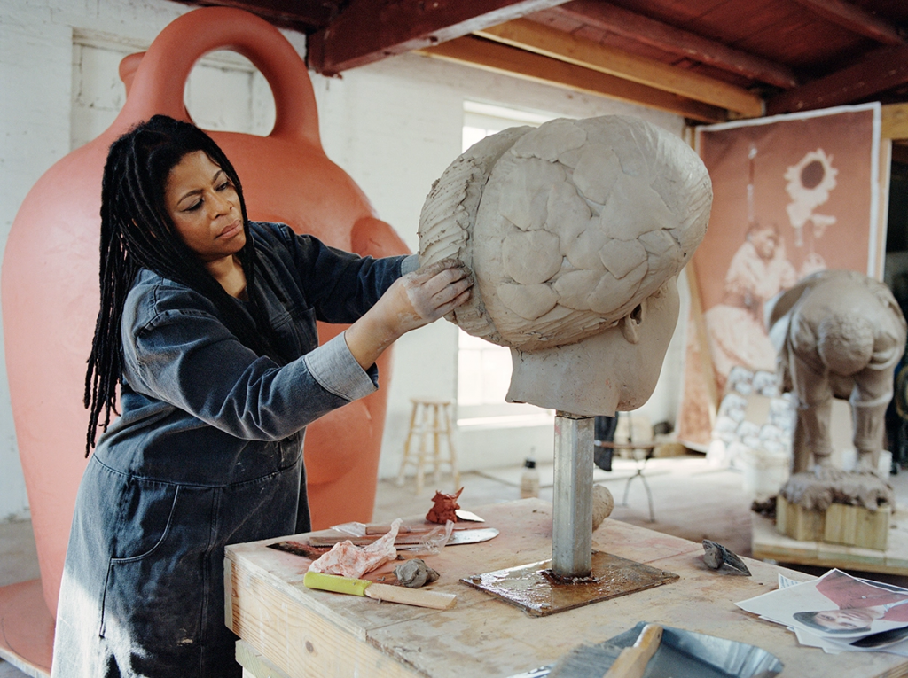Black Female Artists: Simone Leigh in her studio, 2021. Photo Shaniqwa Jarvis. Courtesy Matthew Marks Gallery.
