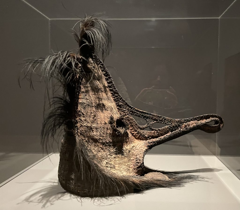 magdalena abakanowicz tate: Magdalena Abakanowicz, Every Tangle of Thread and Rope exhibition view, Tate Modern, London, UK. Photograph by Joanna Kaszubowska. 
