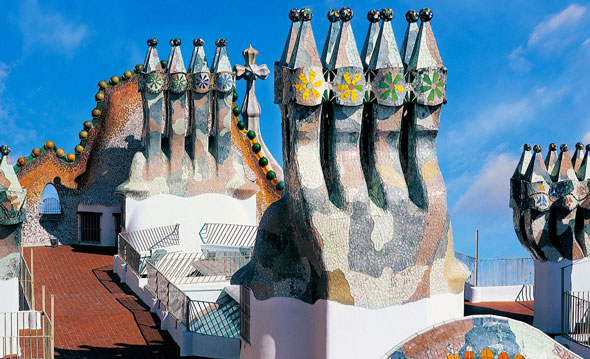 Casa Batlló: The rooftop terrace and the chimneys. Casa Batlló website.
